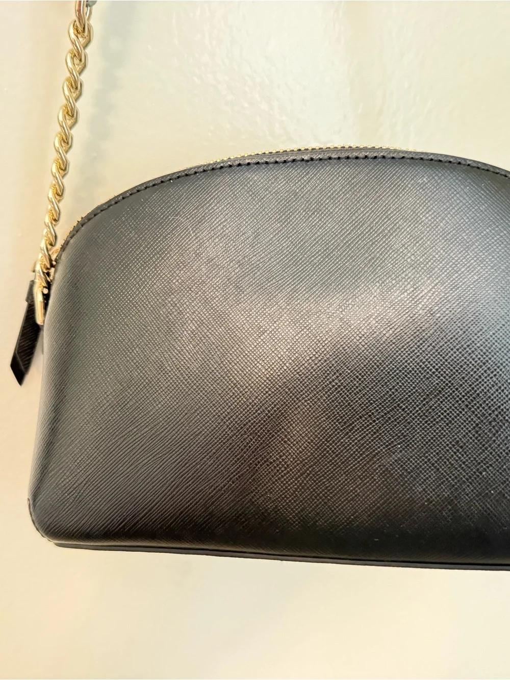 kate spade black saffiano crossbody with gold chain